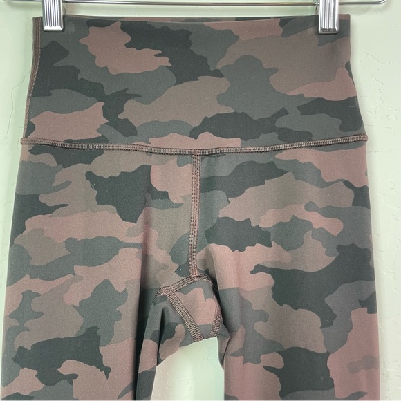 Lululemon Wunder Train High-Rise Crop 21"
Camo Brown Leggings W6BFBS 2020 Size 4 - Picture 14 of 15